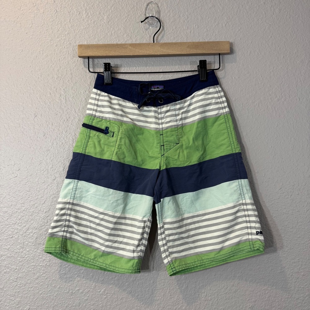 Patagonia Boy's Size 8 Green Striped Zip Pocket‎ Board Shorts